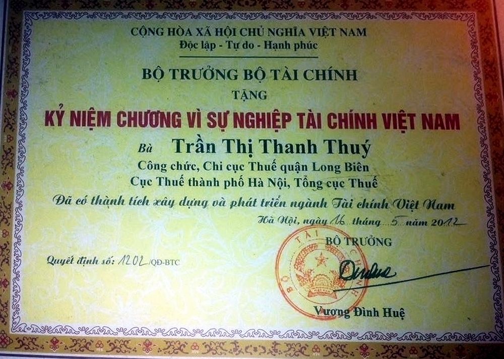 Kỷ niệm chương Vì sự nghiệp Tài chính Việt Nam